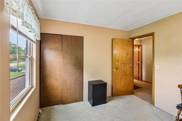 8653 Twincreek Drive, Franklin, OH 45005