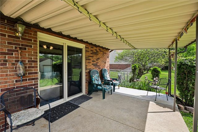 8653 Twincreek Drive, Franklin, OH 45005