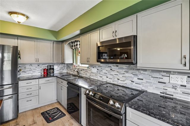 8653 Twincreek Drive, Franklin, OH 45005