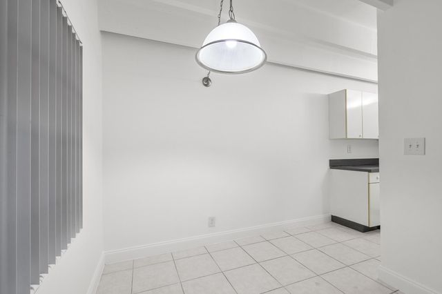 330 NW 20th Street 109, Boca Raton, FL 33431