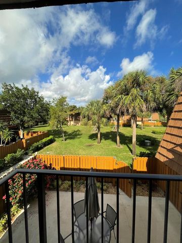 2531 25th Court, Jupiter, FL 33477