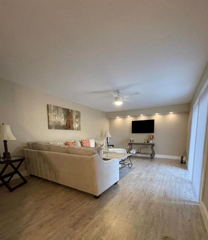 2531 25th Court, Jupiter, FL 33477
