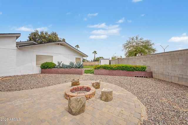 356 S Moreno Circle, Litchfield Park, AZ 85340
