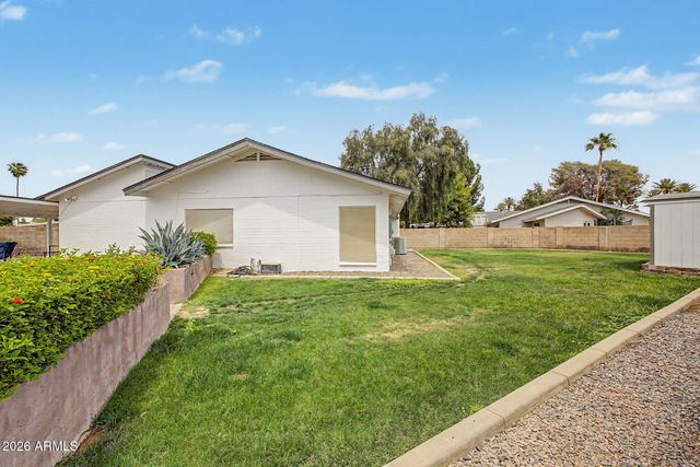 356 S Moreno Circle, Litchfield Park, AZ 85340