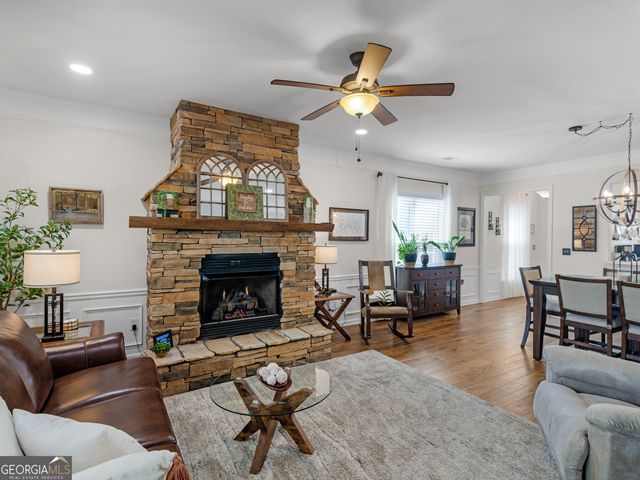 209 English Ivy Drive, Griffin, GA 30223