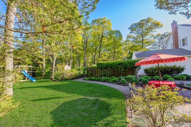 15 Oxbow Road, Patchogue, NY 11772
