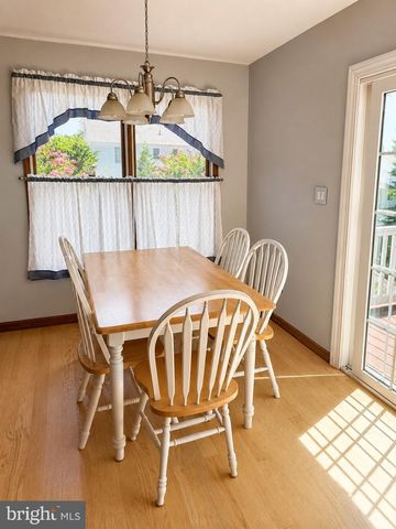 21 SYLVAN BLVD, Howell, NJ 07731