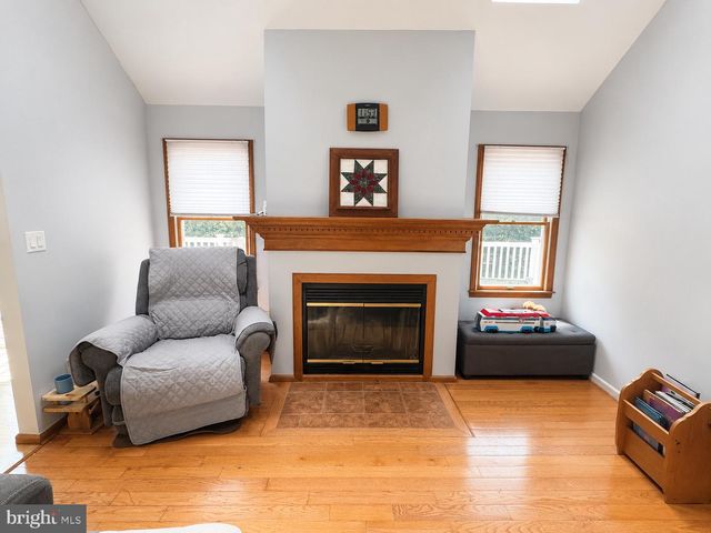 21 SYLVAN BLVD, Howell, NJ 07731