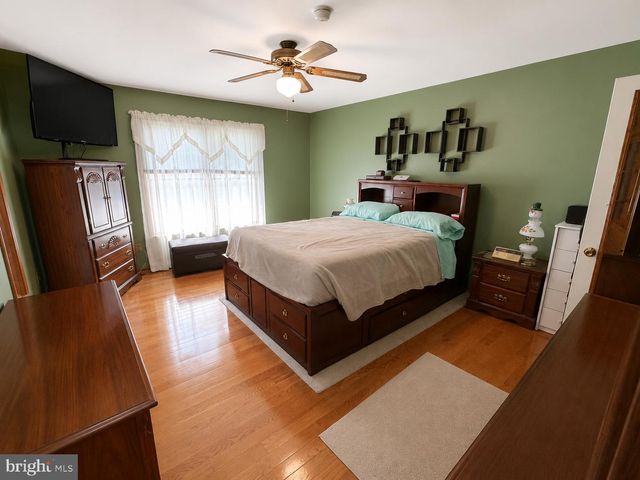 21 SYLVAN BLVD, Howell, NJ 07731