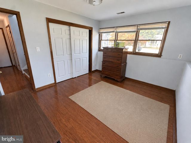21 SYLVAN BLVD, Howell, NJ 07731