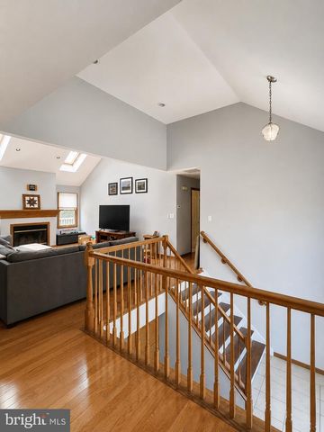 21 SYLVAN BLVD, Howell, NJ 07731