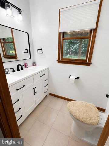 21 SYLVAN BLVD, Howell, NJ 07731