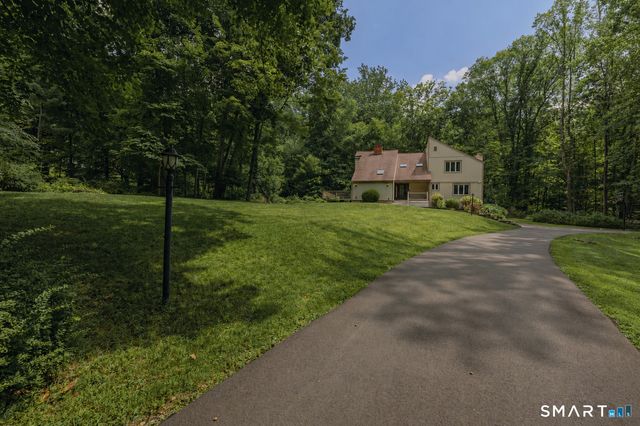 35 Katrina Circle, Bethel, CT 06801