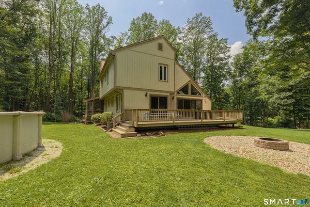 35 Katrina Circle, Bethel, CT 06801
