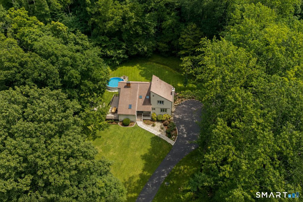 35 Katrina Circle, Bethel, CT 06801