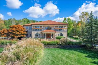 285 River Road, Hinckley, OH 44233