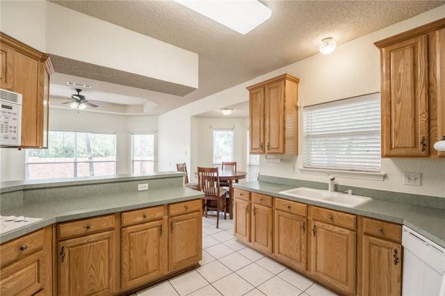 5000 Pointclear Court, Arlington, TX 76017