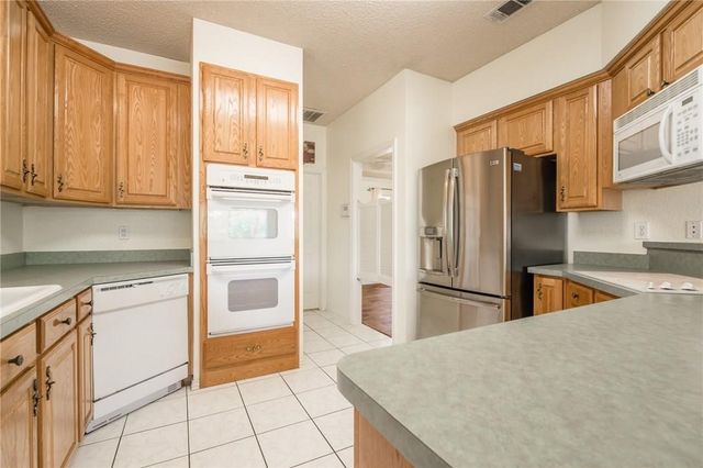 5000 Pointclear Court, Arlington, TX 76017
