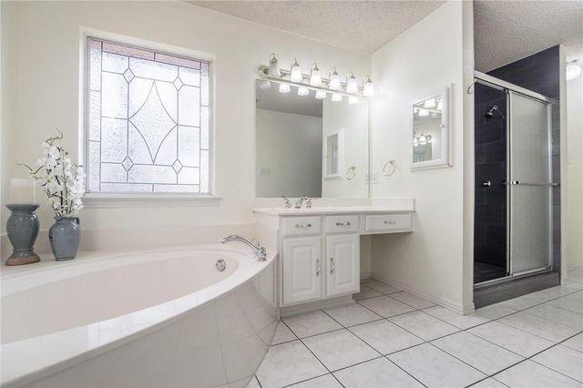 5000 Pointclear Court, Arlington, TX 76017