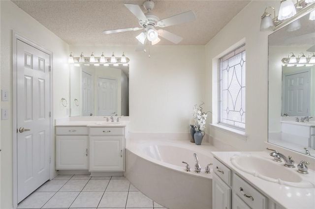 5000 Pointclear Court, Arlington, TX 76017