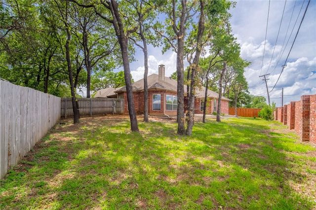 5000 Pointclear Court, Arlington, TX 76017