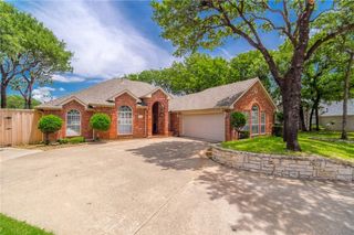 5000 Pointclear Court, Arlington, TX 76017