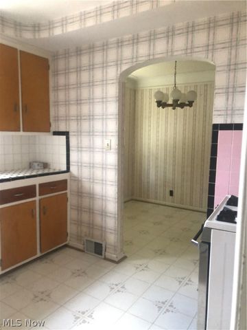 4037 Wilmington Road, South Euclid, OH 44121