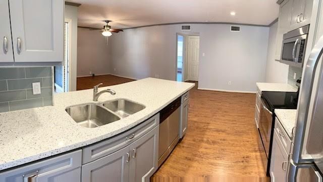 1311 Antoine Drive 208, Houston, TX 77055
