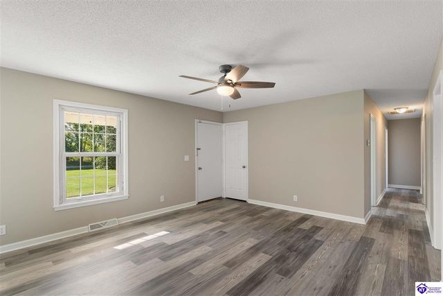 169 Wooden Lane, Elizabethtown, KY 42701