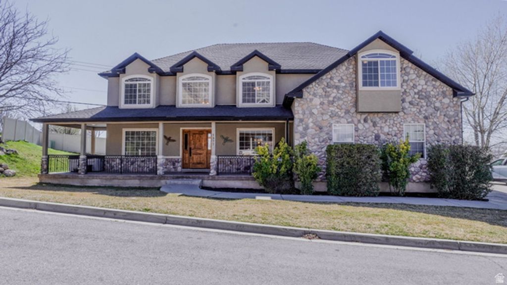 Image 2 of property listing at 1377 S 1650 E, Provo, UT 84606