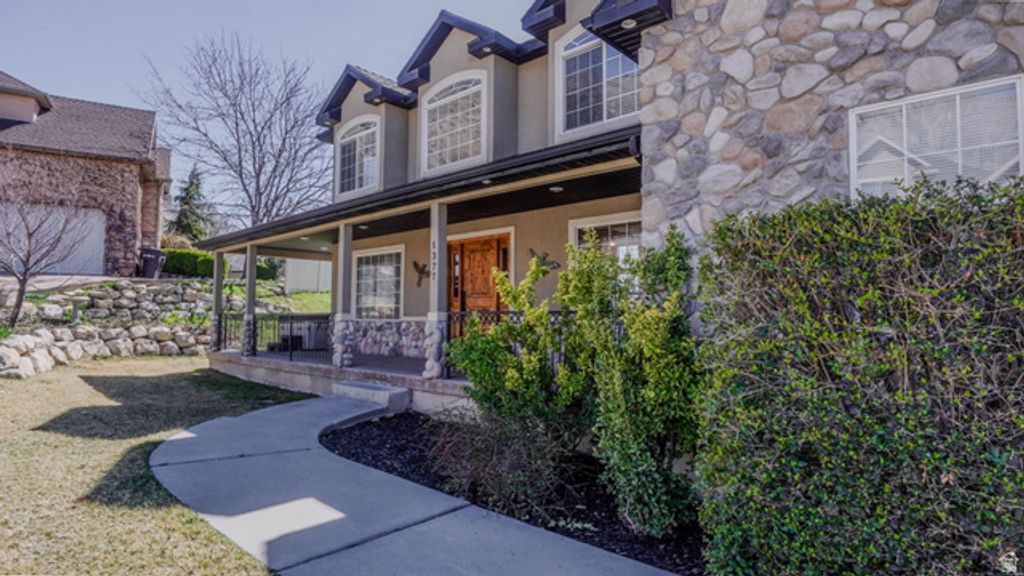 Image 3 of property listing at 1377 S 1650 E, Provo, UT 84606