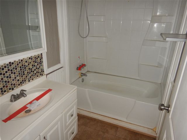 910 Lee Street, Benton, LA 71006