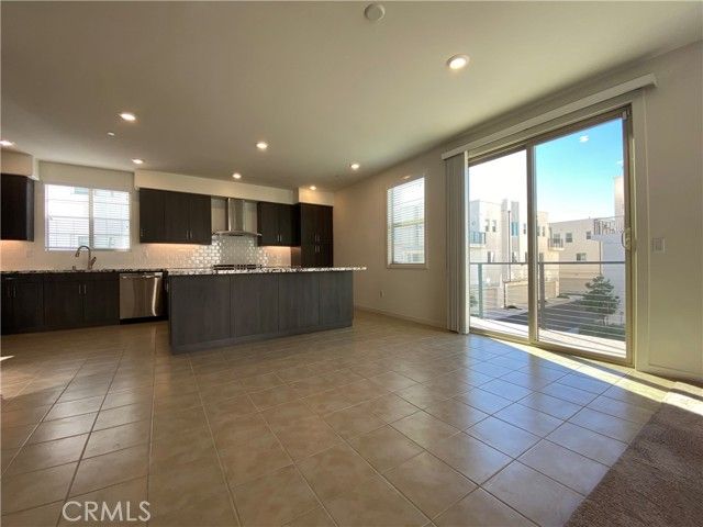 179 Cadence, Irvine, CA 92618