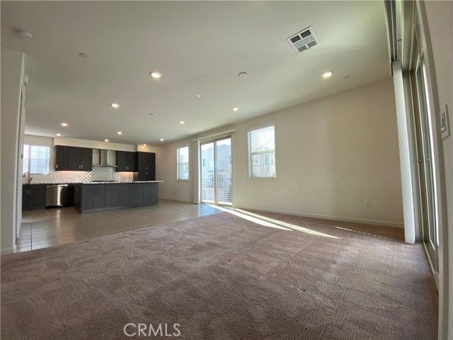 179 Cadence, Irvine, CA 92618