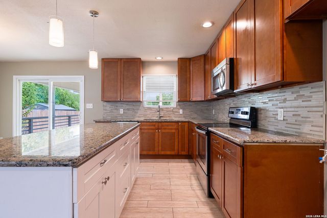 8345 Old Austin Rd, Selma, TX 78154