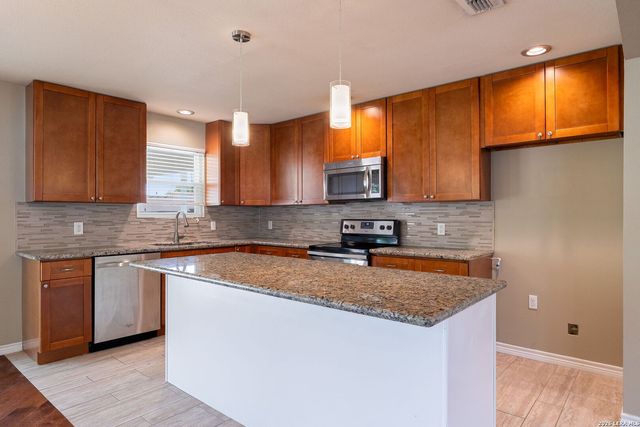 8345 Old Austin Rd, Selma, TX 78154