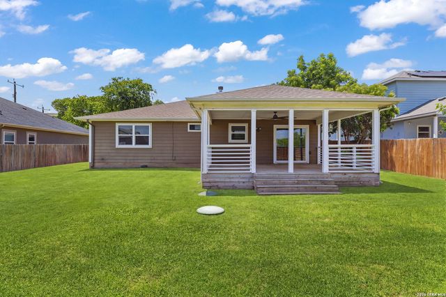 8345 Old Austin Rd, Selma, TX 78154