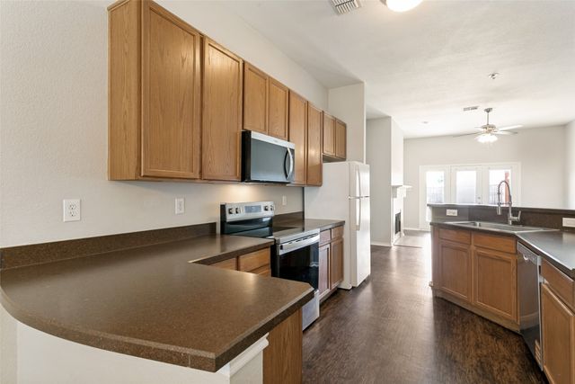 204 Linden Court, Oak Point, TX 75068