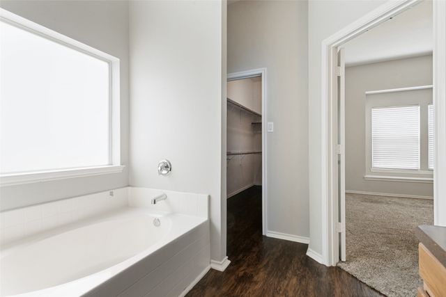 204 Linden Court, Oak Point, TX 75068