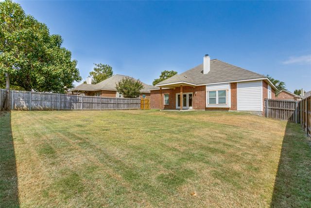 204 Linden Court, Oak Point, TX 75068