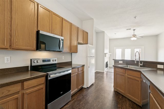 204 Linden Court, Oak Point, TX 75068