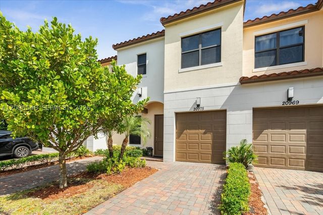 20975 NW 1st Ct, Pembroke Pines, FL 33029