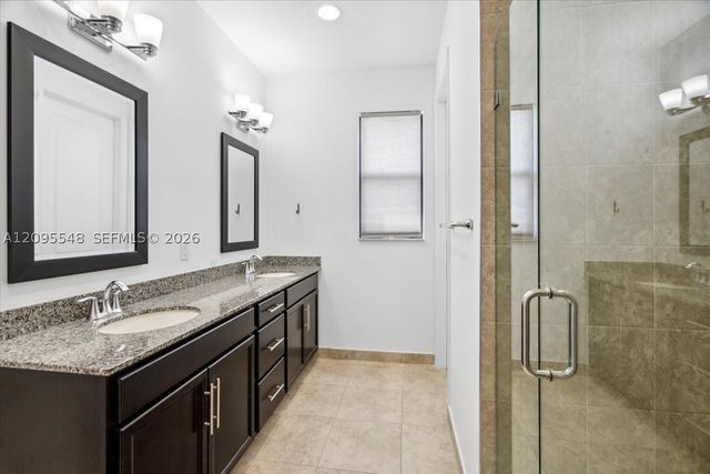 20975 NW 1st Ct, Pembroke Pines, FL 33029