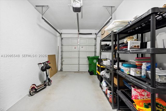 20975 NW 1st Ct, Pembroke Pines, FL 33029