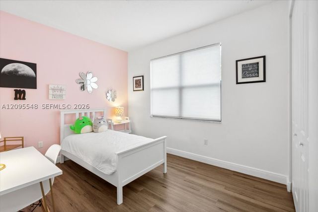 20975 NW 1st Ct, Pembroke Pines, FL 33029