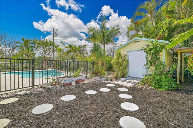 5246 SUNNYBROOK COURT, Cape Coral, FL 33904