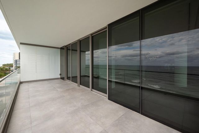 2000 S Ocean Drive SE 5a, Hallandale Beach, FL 33009