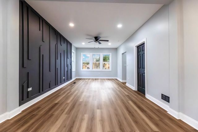 2048 W 70th Place, Chicago, IL 60636