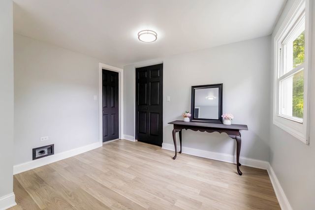 2048 W 70th Place, Chicago, IL 60636