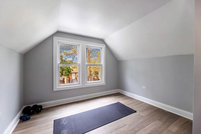 2048 W 70th Place, Chicago, IL 60636
